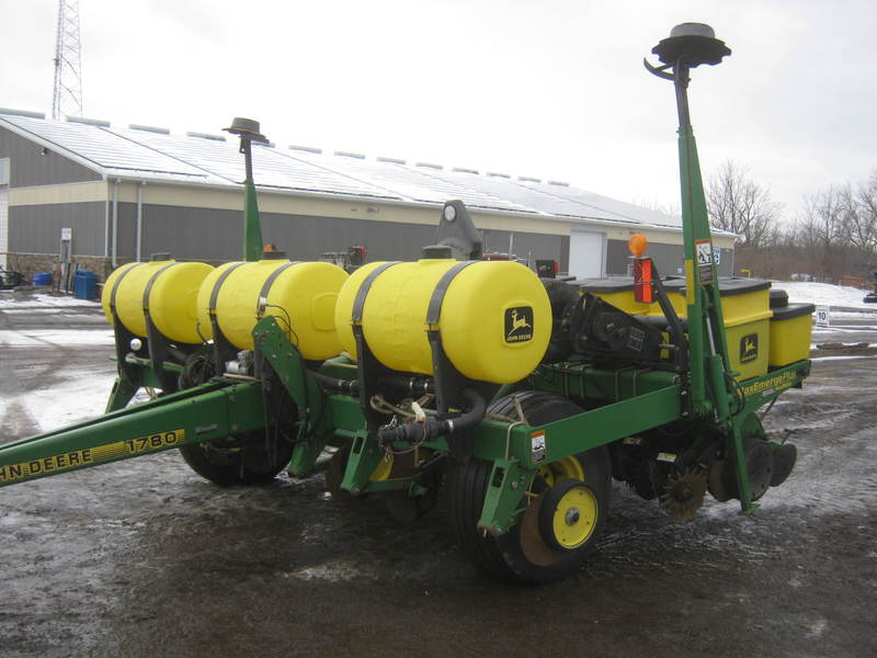 Planting Equipment  John Deere 1780 Planter  Photo